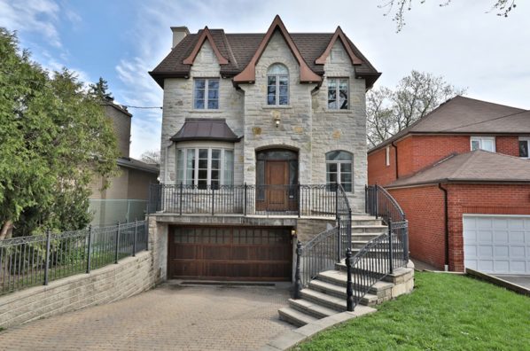 215-Kingsdalev-Ave-Willowdale-Toronto-North-York-089