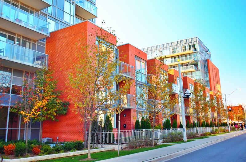 One-Cole-Townhomes-5-to-21-Cole-St-Regent-Park-Toronto-001