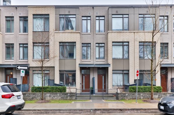 19-St-Bartholomew-St-Toronto-Regent-Park-Bartholomew-Townhome-001